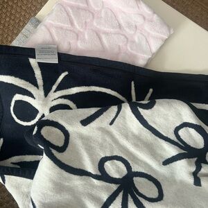 Navy and White Patterned Blanket Chappy Wrap